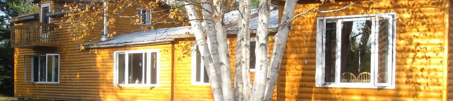 Le chalet principal vu de l'ext&eacute;rieur